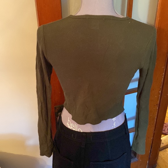 🌺Bozzolo Hunter green Long sleeve crop top size medium🌺 - Picture 5 of 6